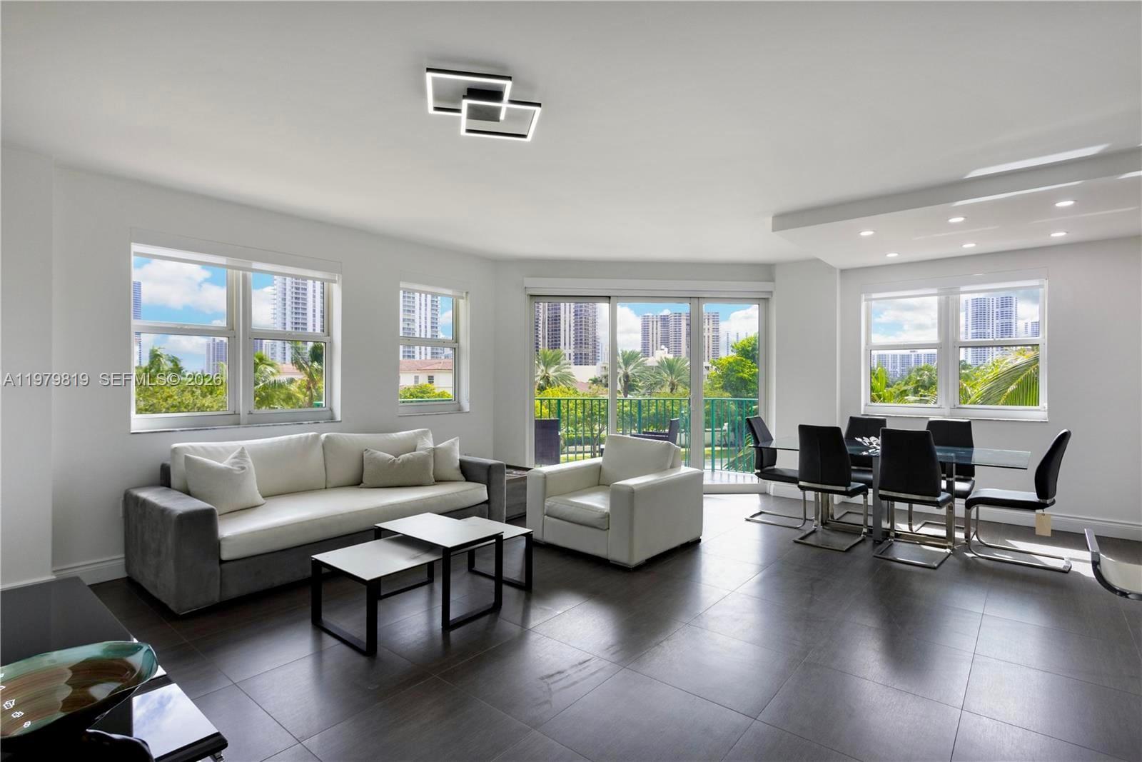 19900 E Country Club Dr #311, Aventura FL 33180