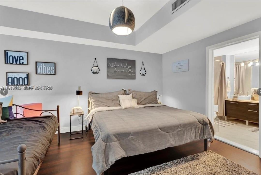 244 NE Biscayne Blvd #440, Miami FL 33132
