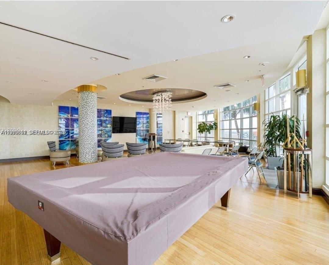 244 NE Biscayne Blvd #440, Miami FL 33132