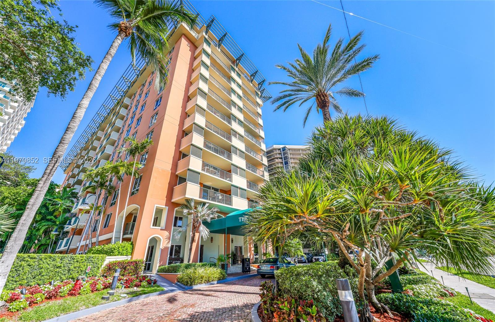 2951 S Bayshore Dr #215, Coconut Grove FL 33133