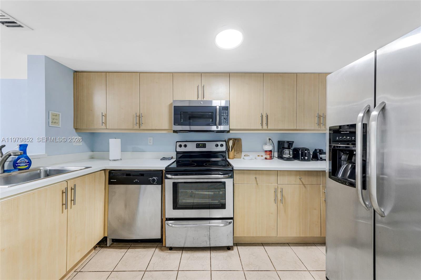 2951 S Bayshore Dr #215, Coconut Grove FL 33133