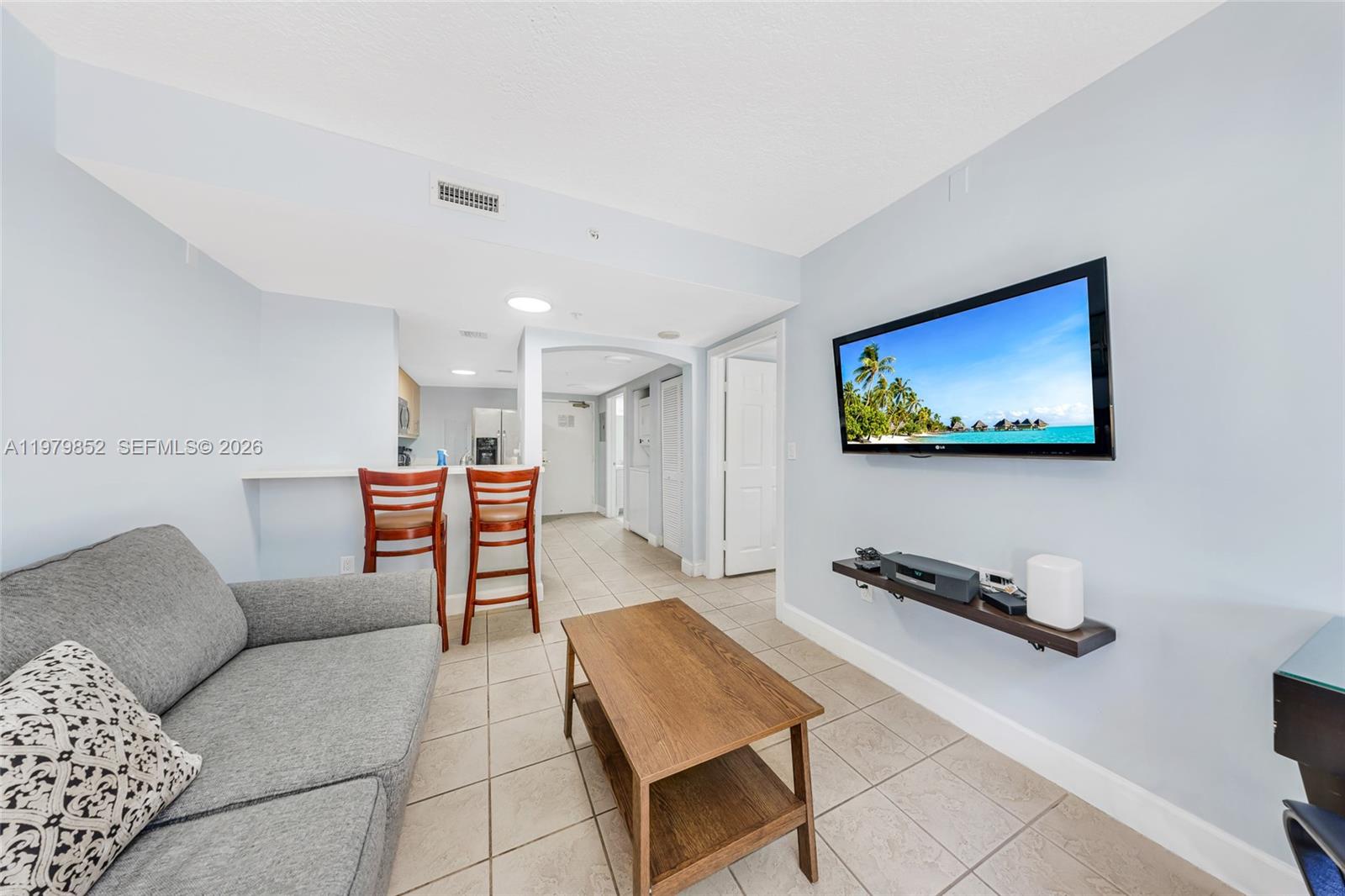 2951 S Bayshore Dr #215, Coconut Grove FL 33133