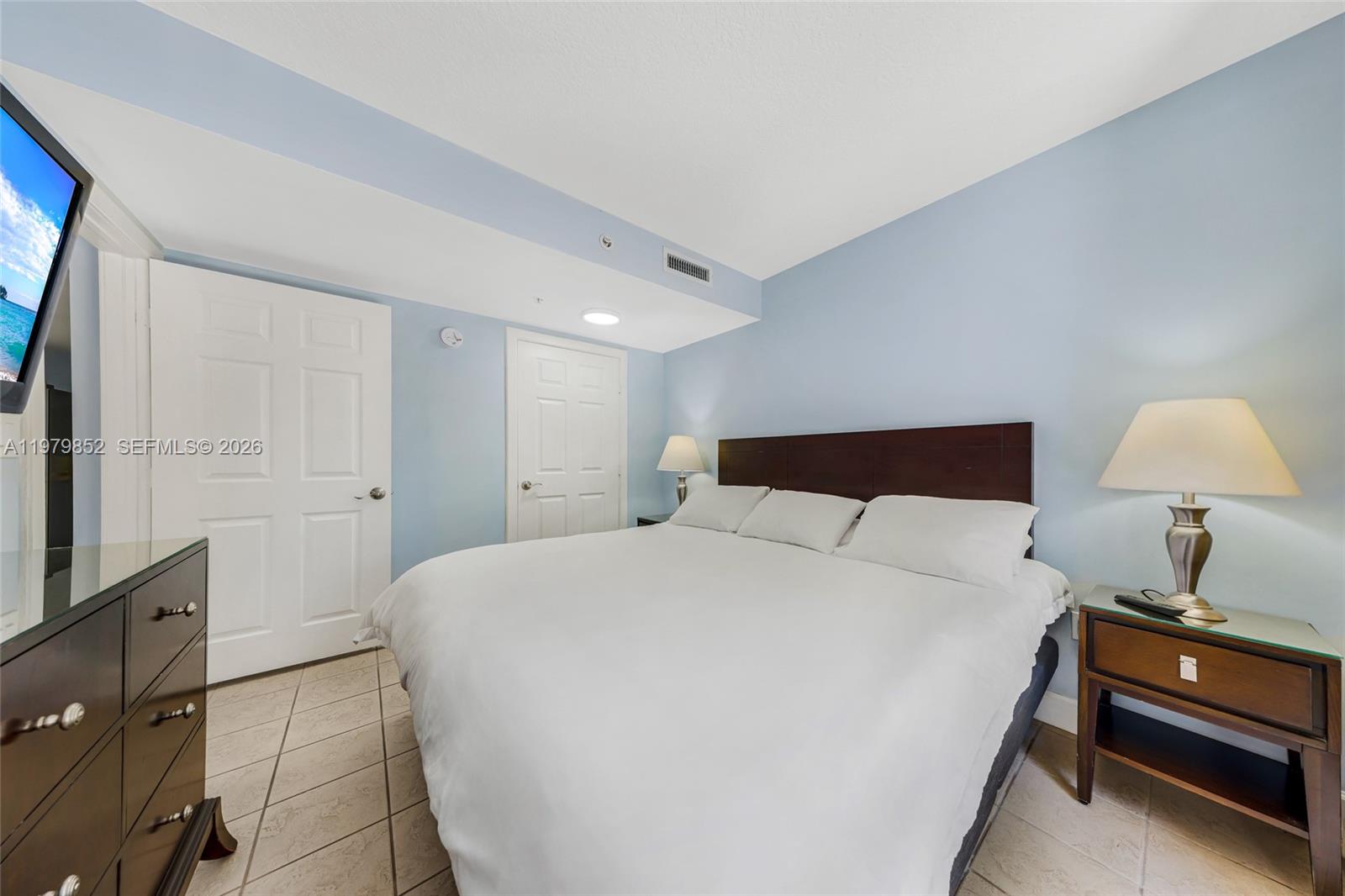 2951 S Bayshore Dr #215, Coconut Grove FL 33133