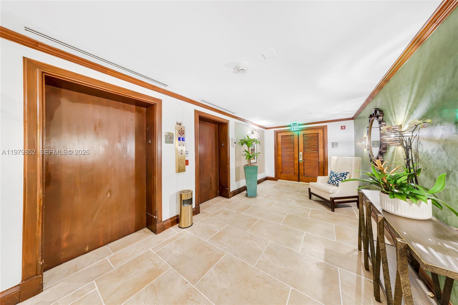 2951 S Bayshore Dr #215, Coconut Grove FL 33133