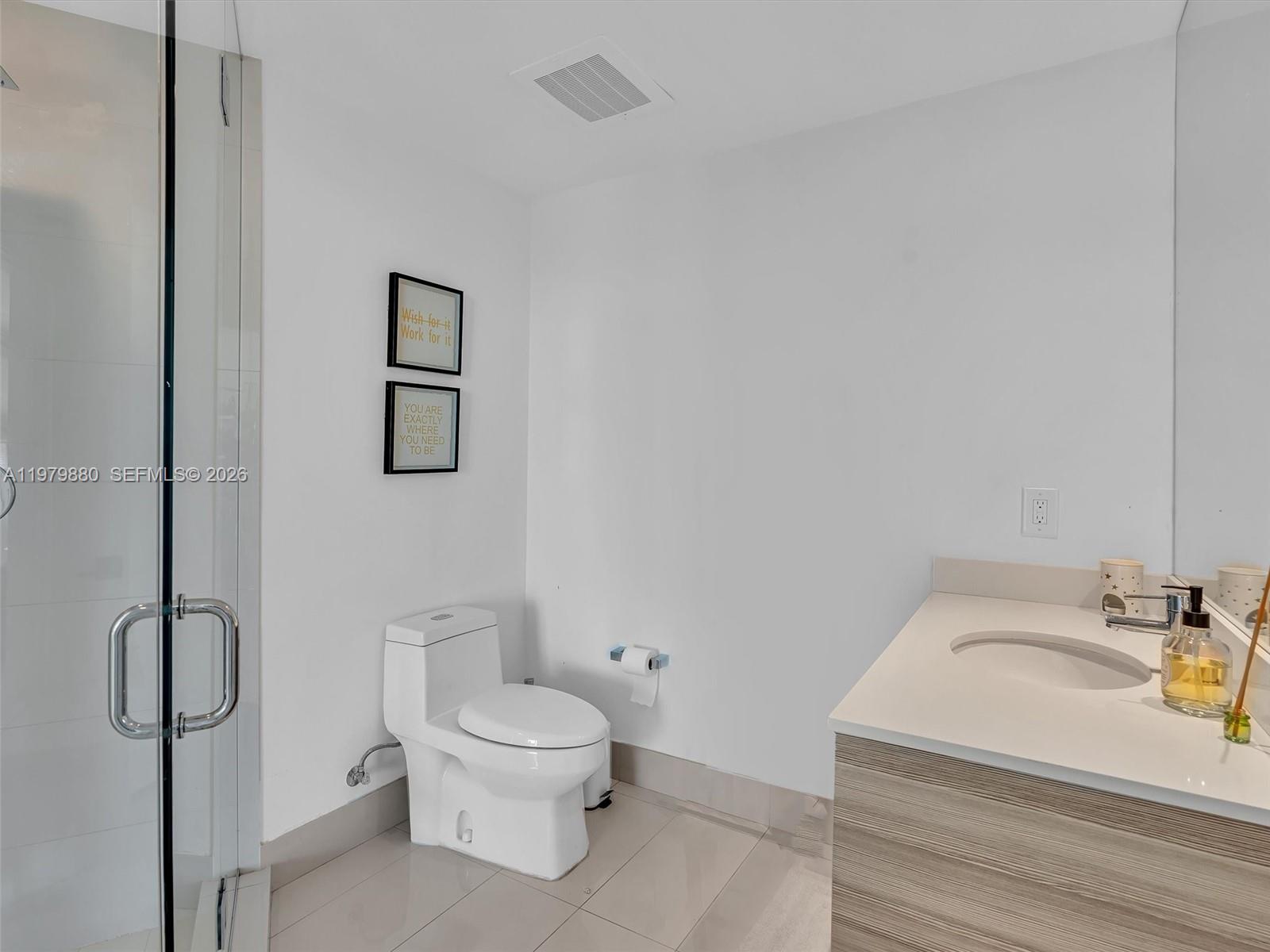 121 NE 34th St #2104, Miami FL 33137