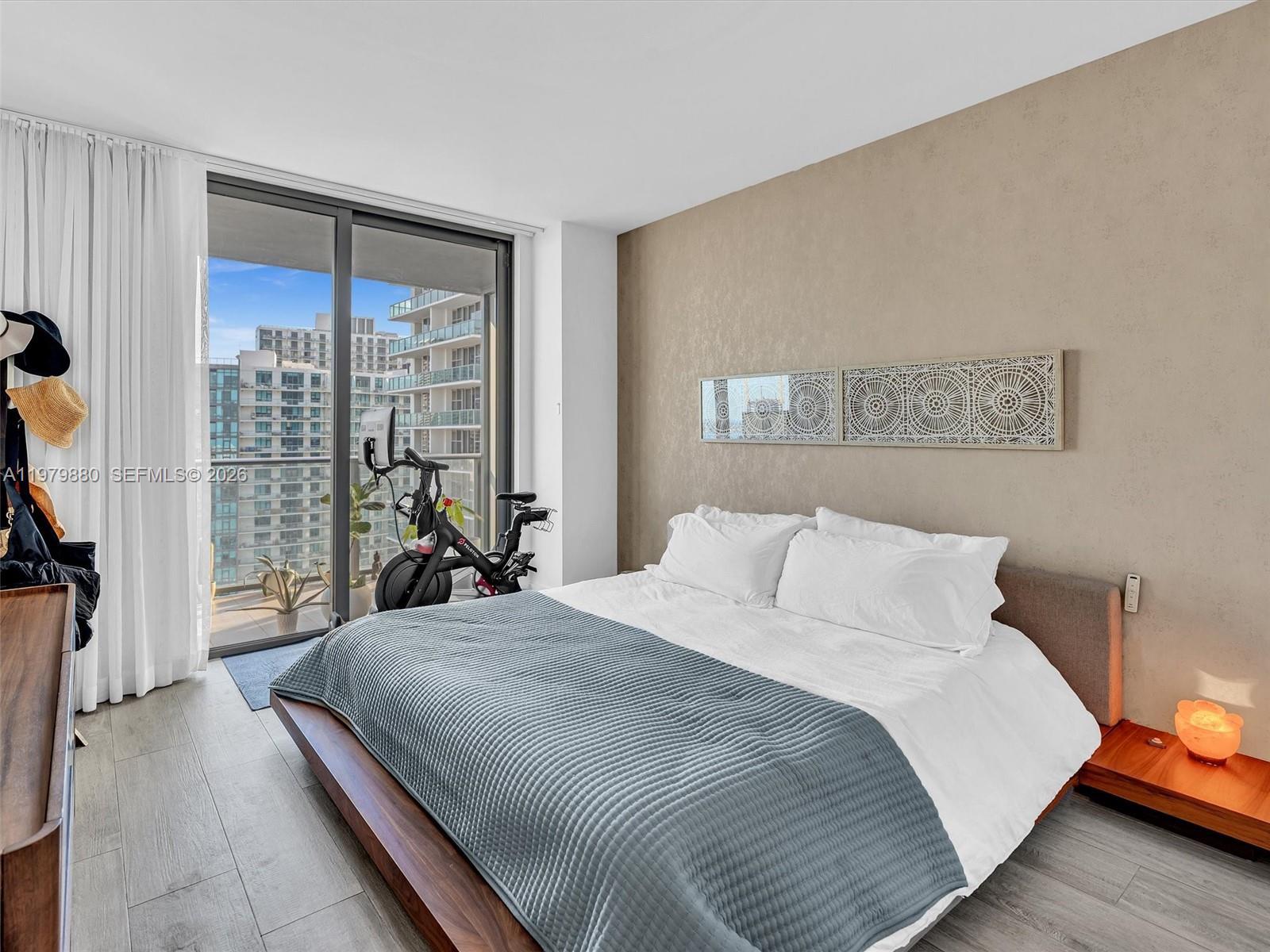 121 NE 34th St #2104, Miami FL 33137