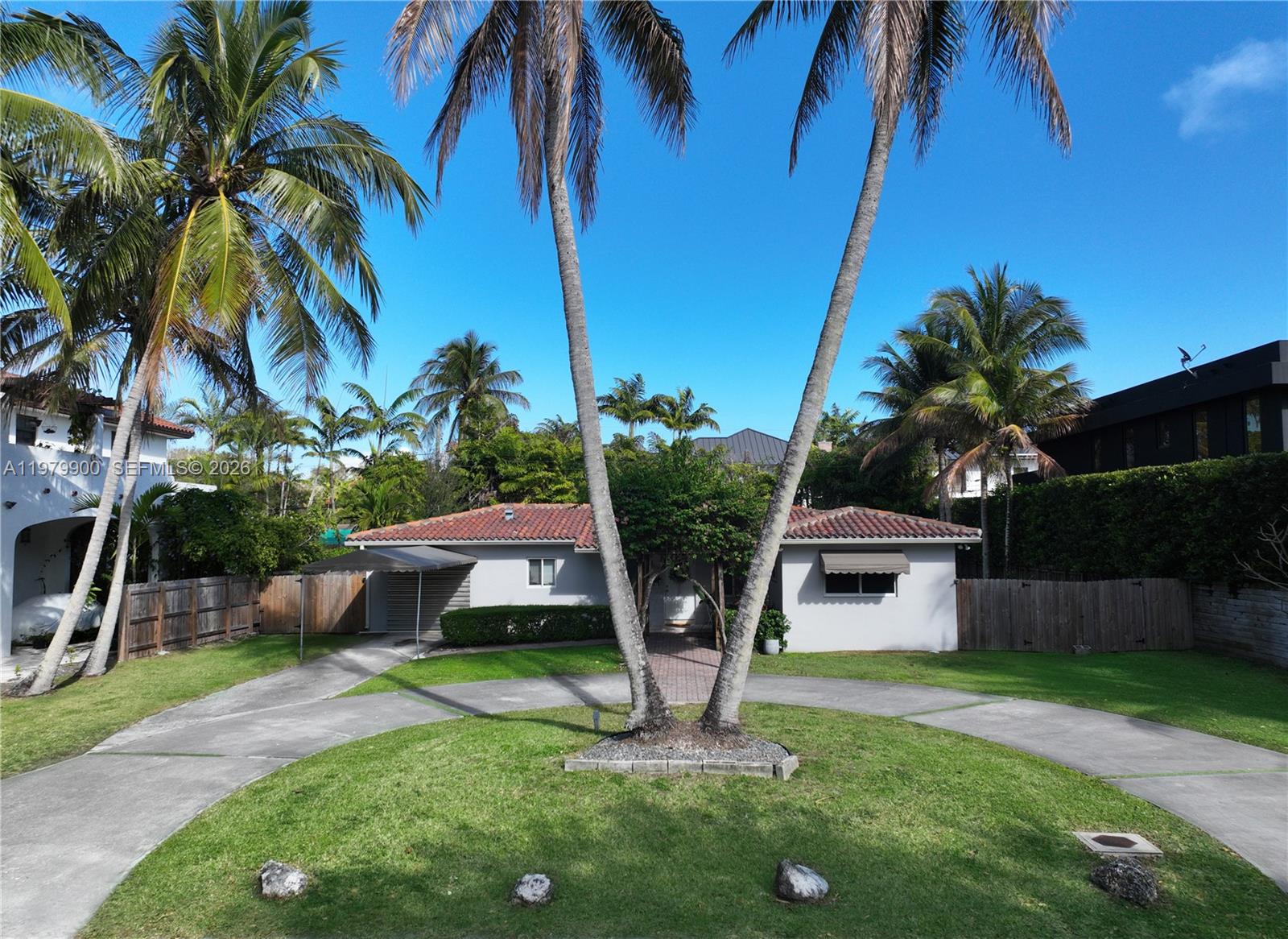 7535 SW 55th Ave, Miami FL 33143