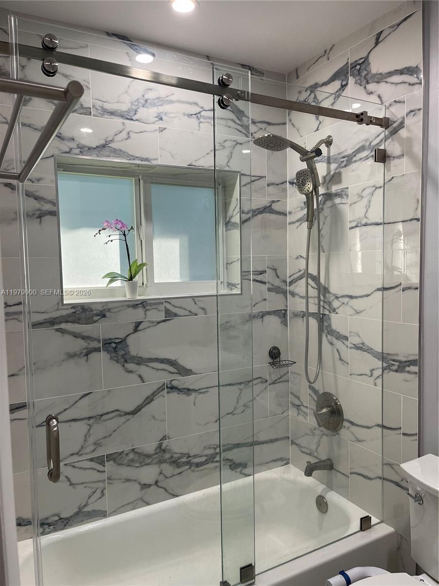 7535 SW 55th Ave, Miami FL 33143