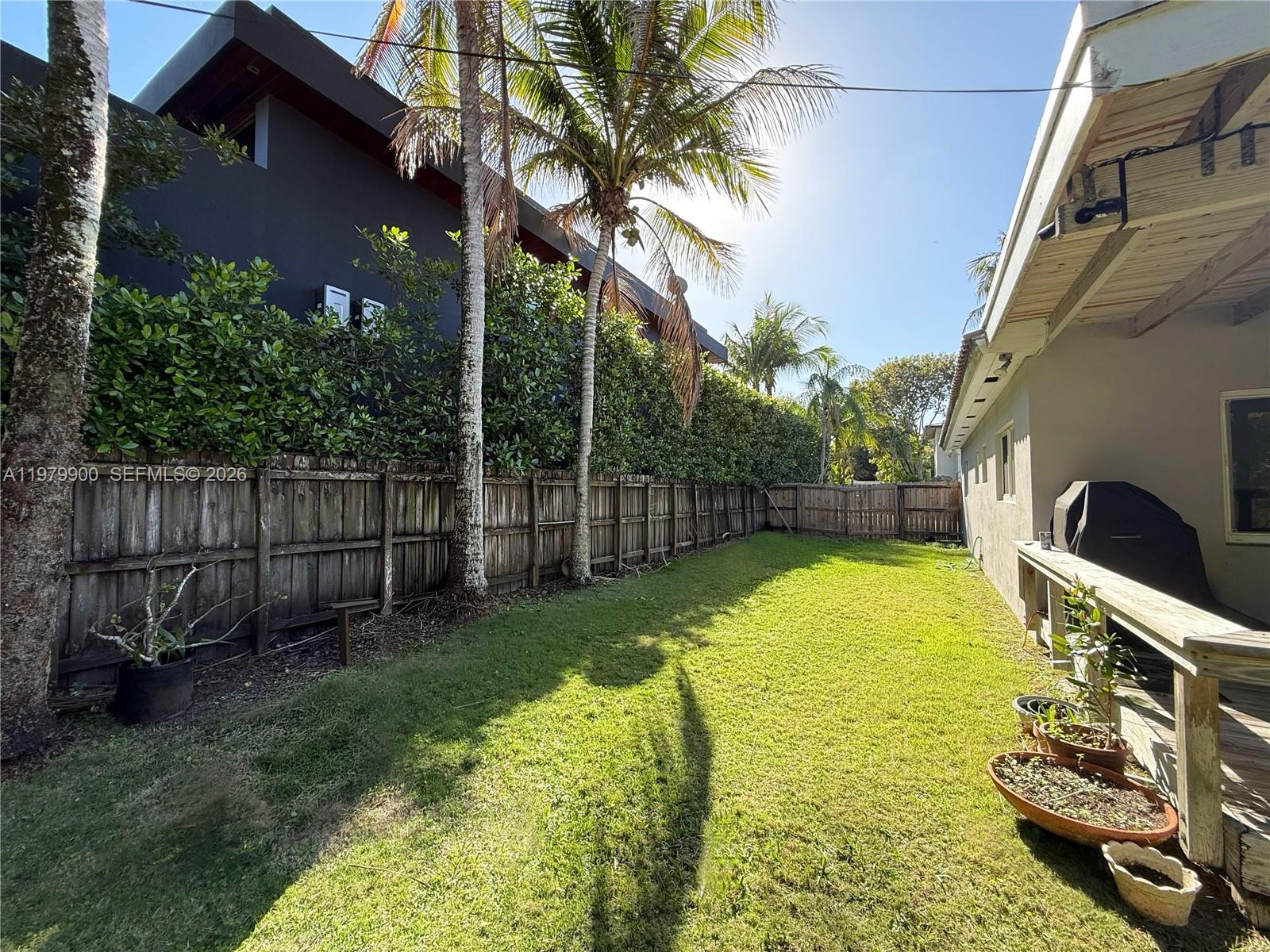 7535 SW 55th Ave, Miami FL 33143