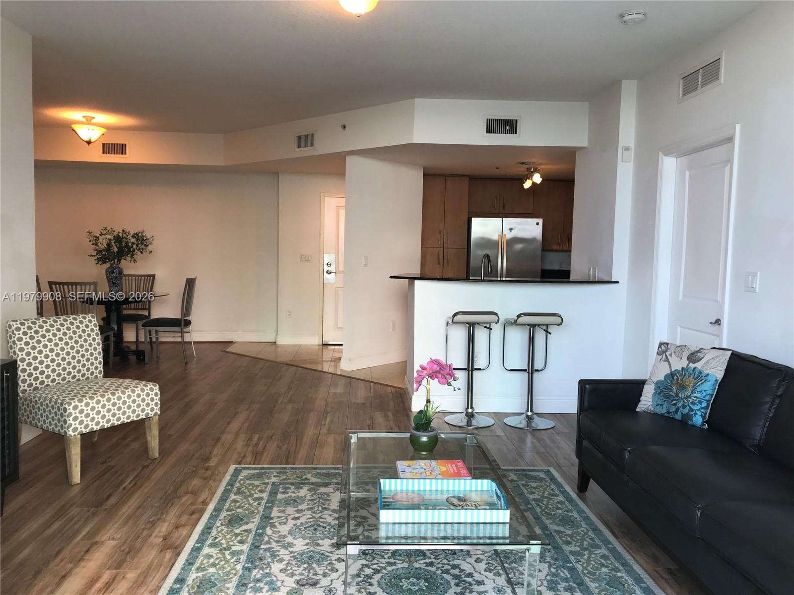 7900 Harbor Island Dr #523, North Bay Village FL 33141