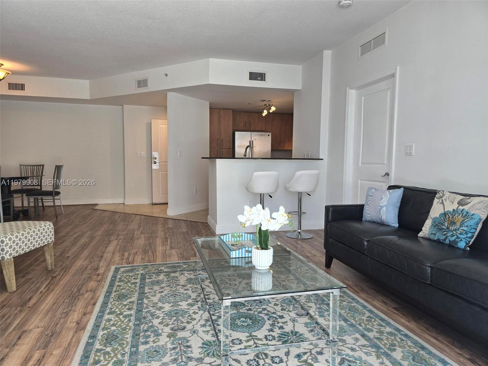 7900 Harbor Island Dr #523, North Bay Village FL 33141