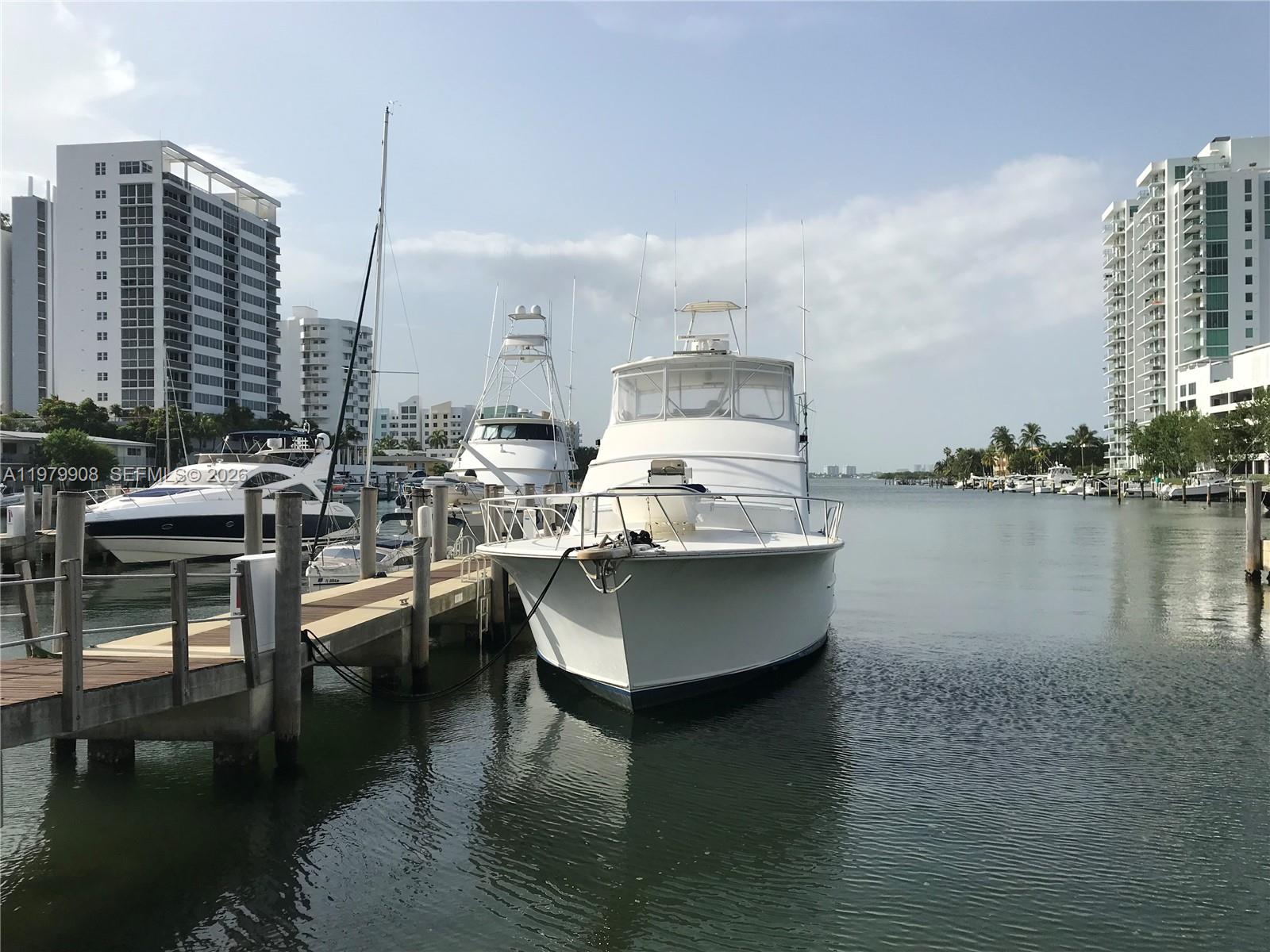 7900 Harbor Island Dr #523, North Bay Village FL 33141