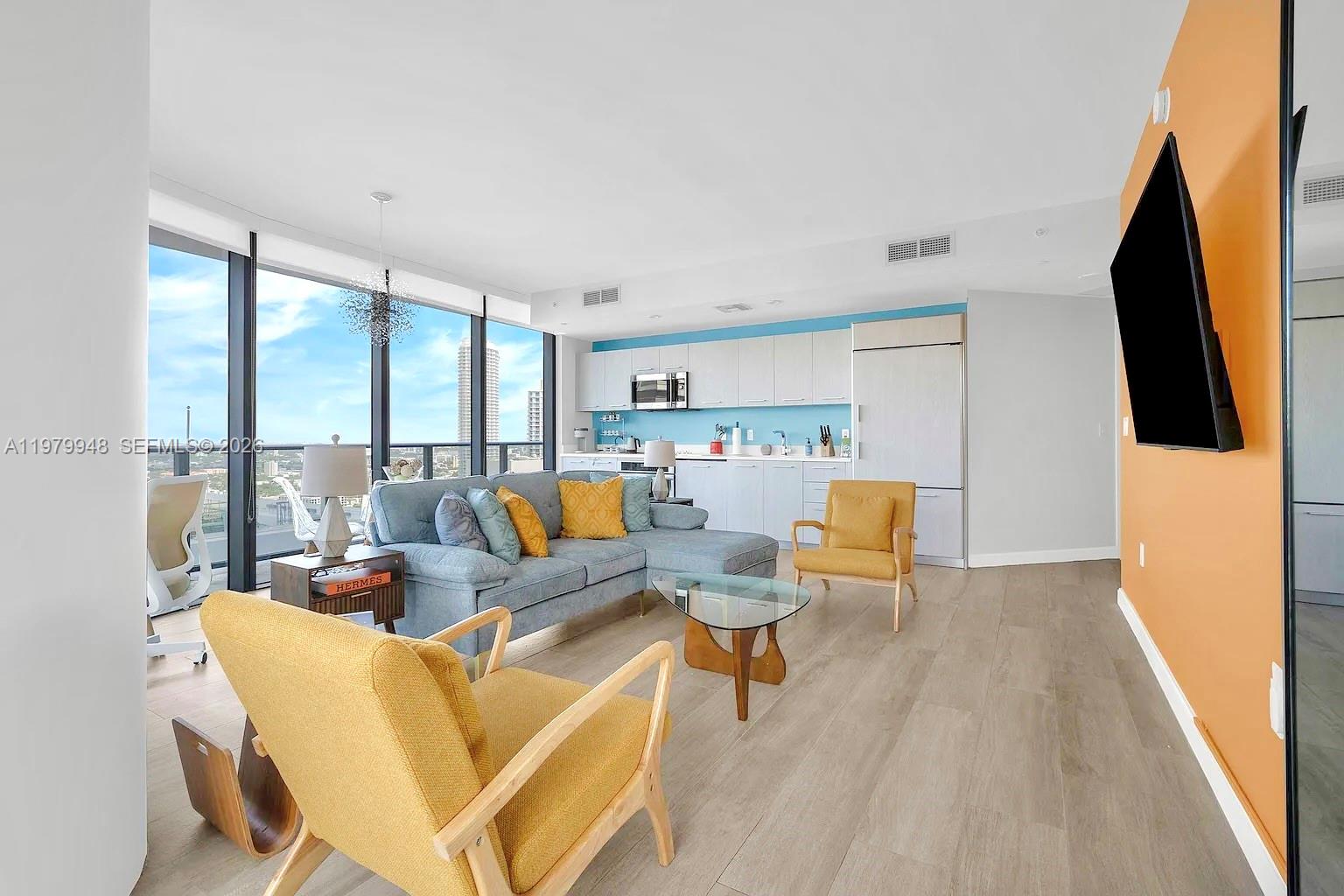 55 SW 9th St #3306, Miami FL 33130