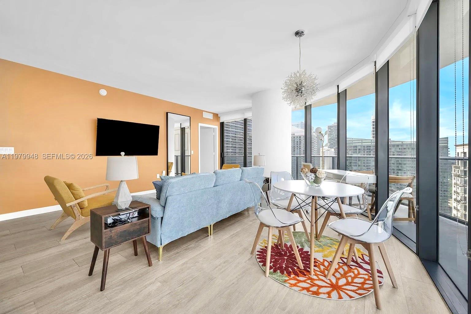 55 SW 9th St #3306, Miami FL 33130