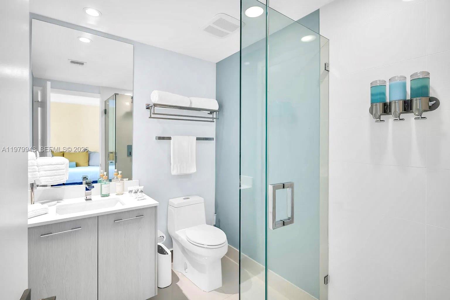 55 SW 9th St #3306, Miami FL 33130