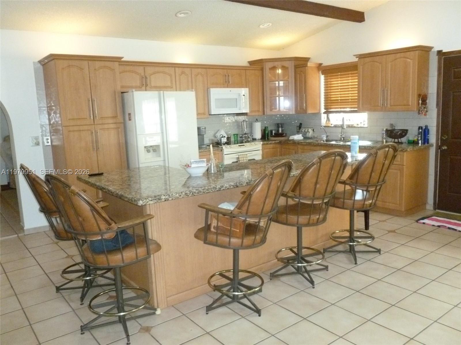 3261 NW 14th St, Miami FL 33125