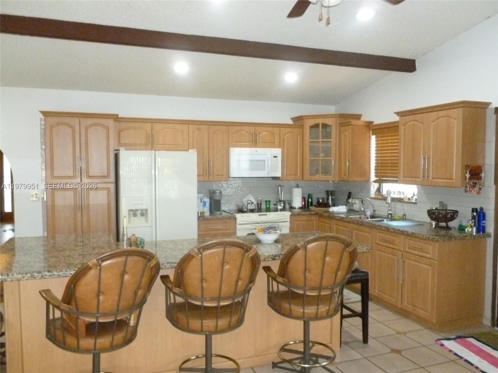 3261 NW 14th St, Miami FL 33125