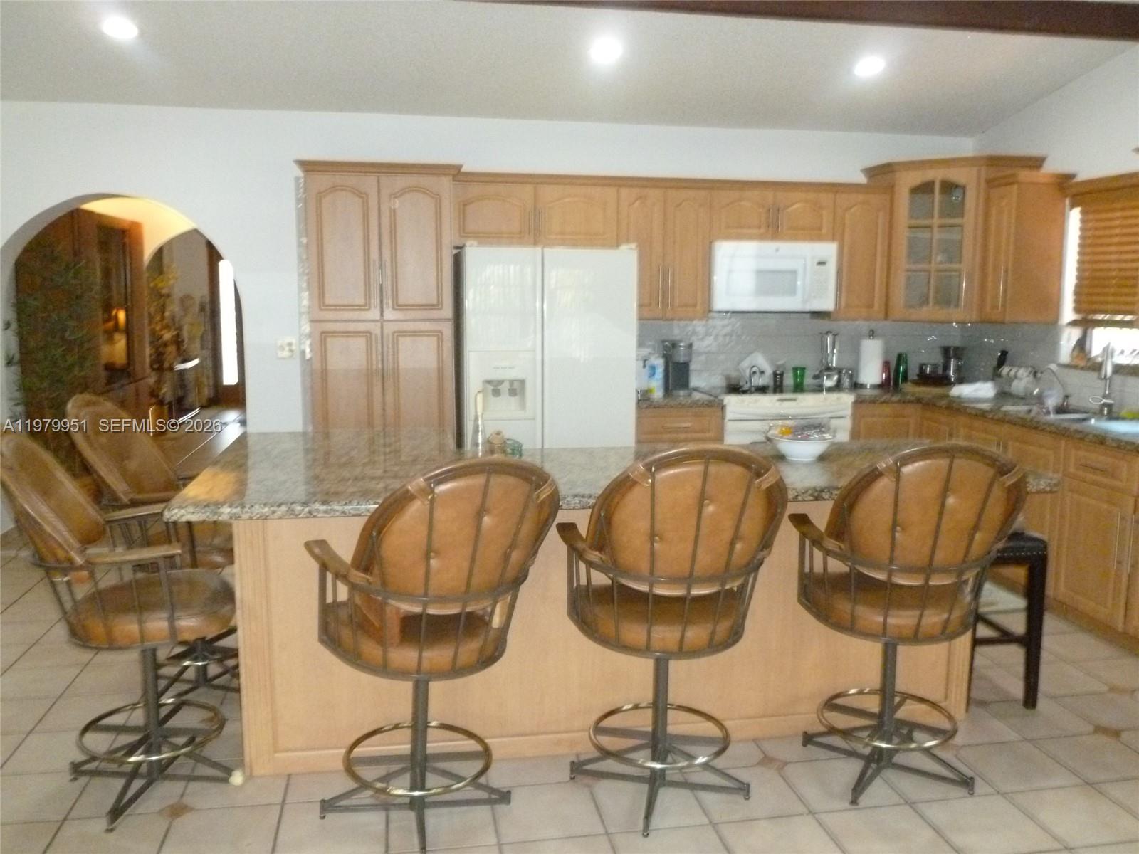 3261 NW 14th St, Miami FL 33125