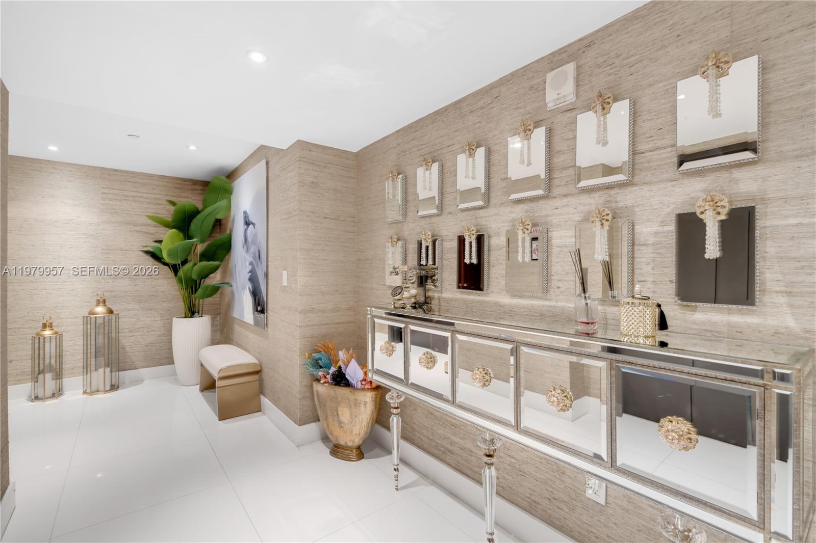 900 Biscayne Blvd #PH6109, Miami FL 33132
