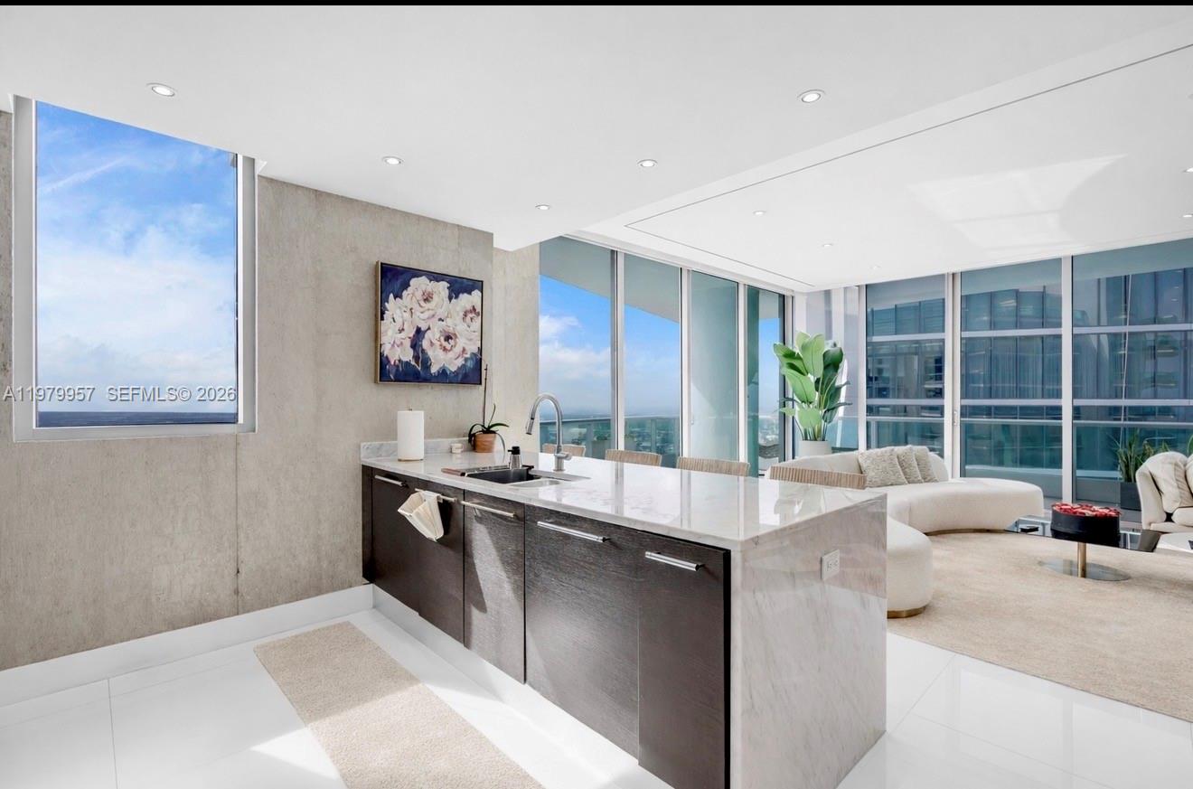 900 Biscayne Blvd #PH6109, Miami FL 33132