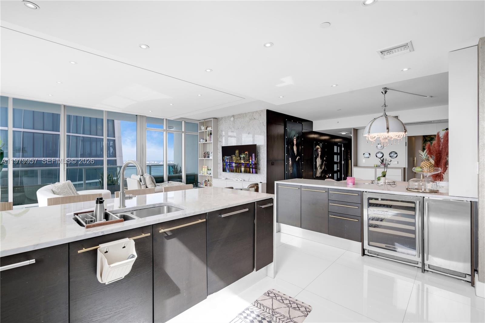 900 Biscayne Blvd #PH6109, Miami FL 33132