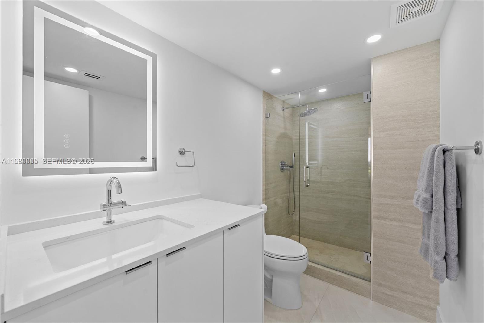 2843 S Bayshore Dr #5F, Miami FL 33133