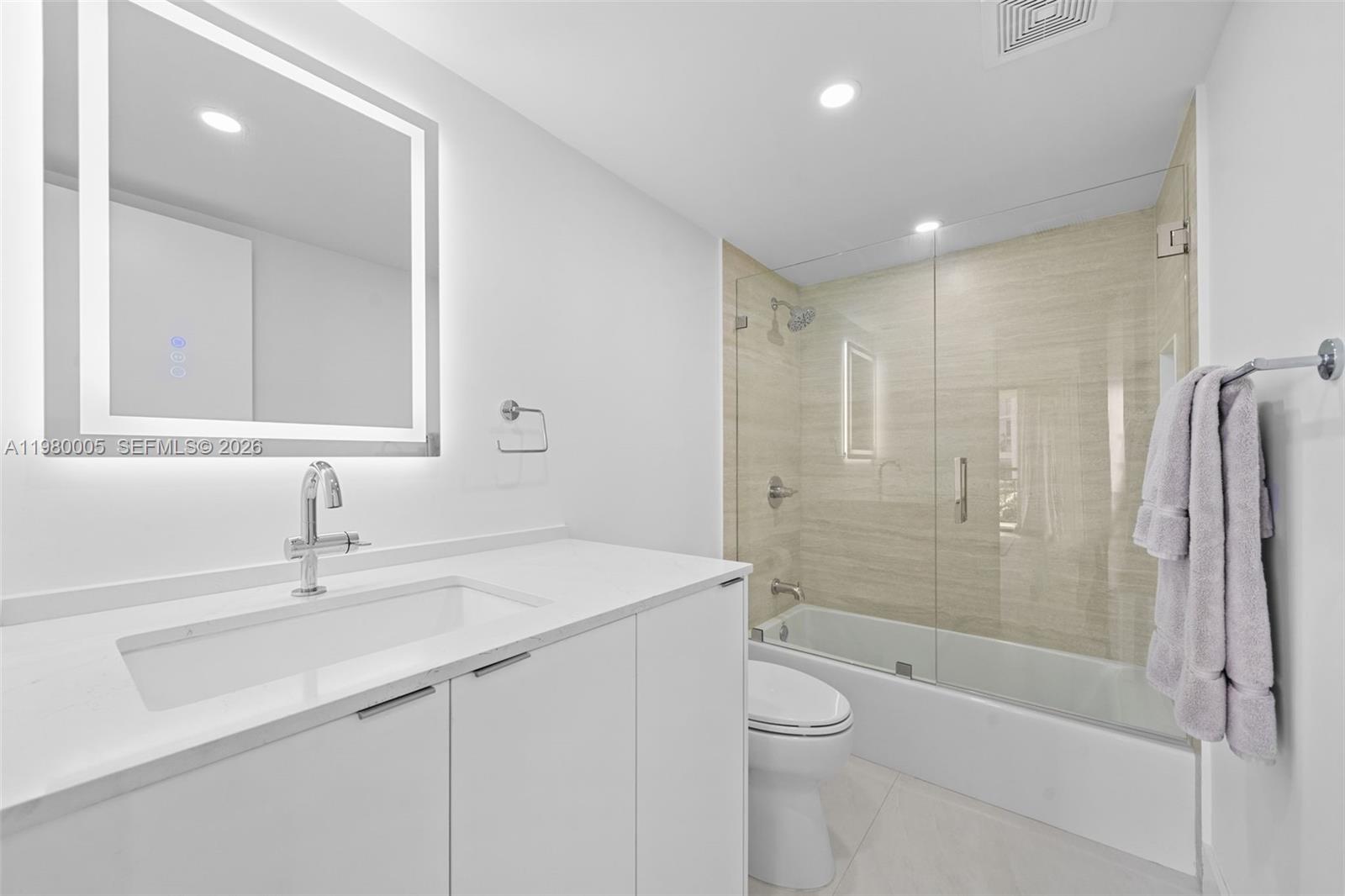 2843 S Bayshore Dr #5F, Miami FL 33133