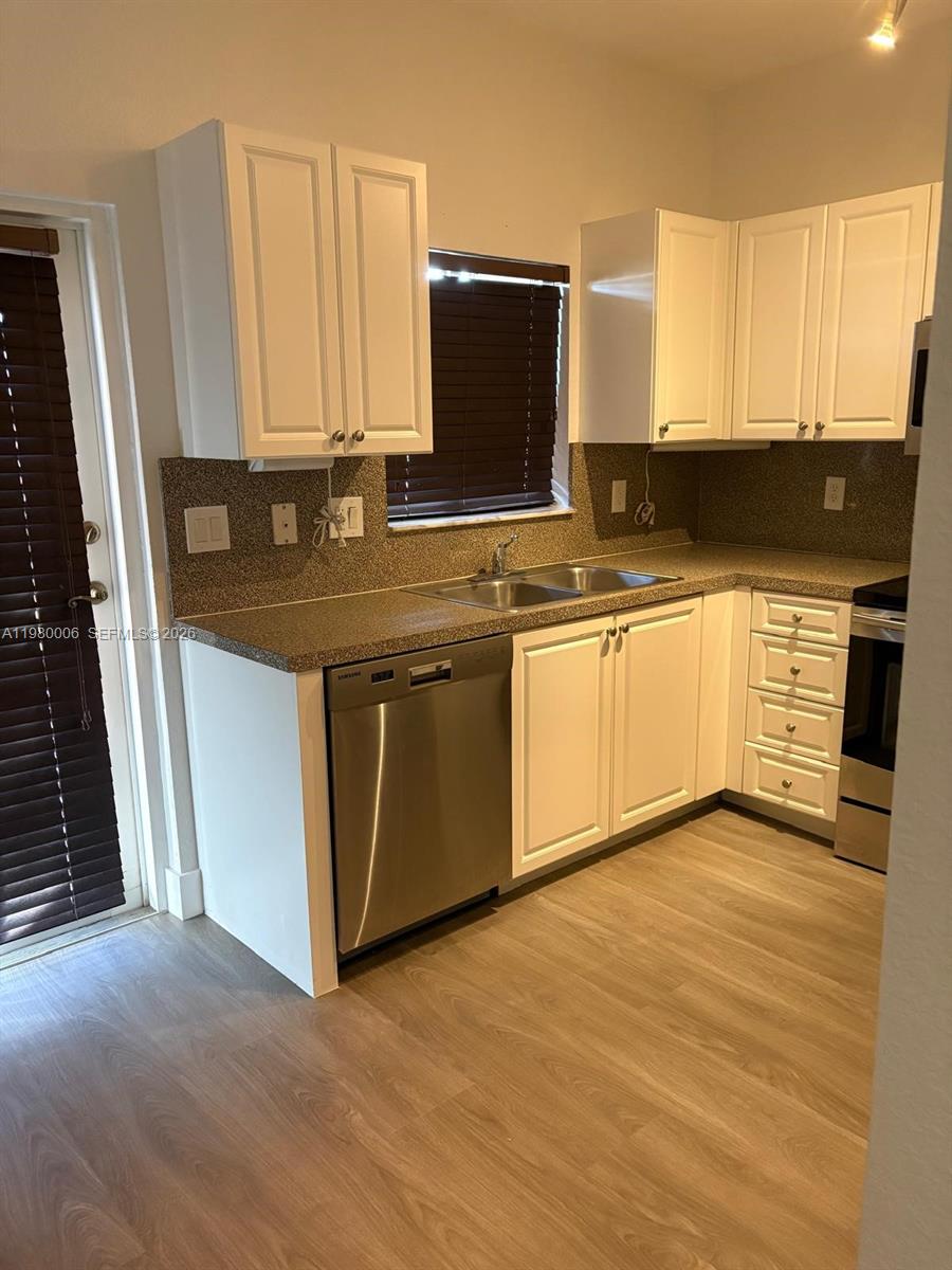 11500 NW 33rd St, Sunrise FL 33323