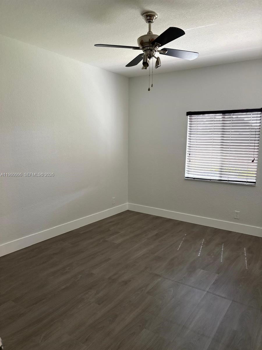 11500 NW 33rd St, Sunrise FL 33323