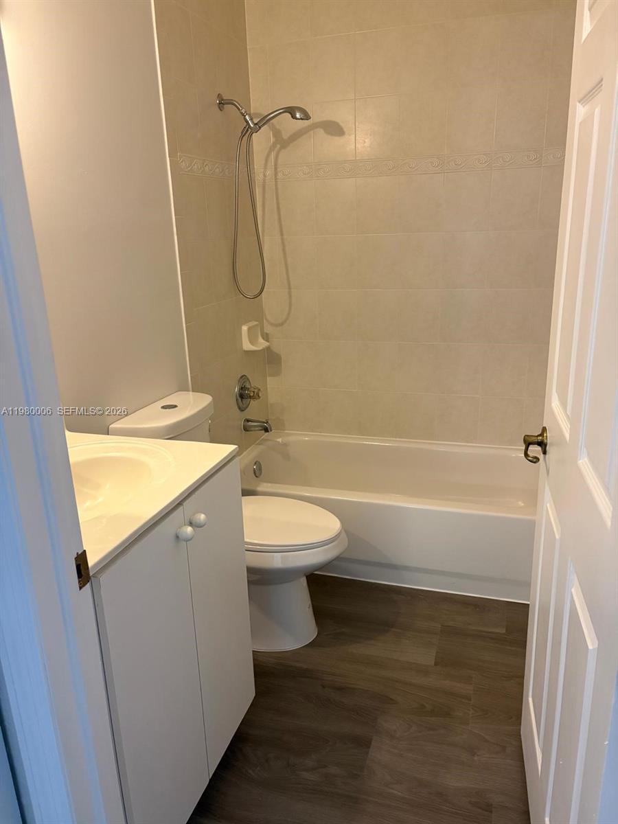 11500 NW 33rd St, Sunrise FL 33323