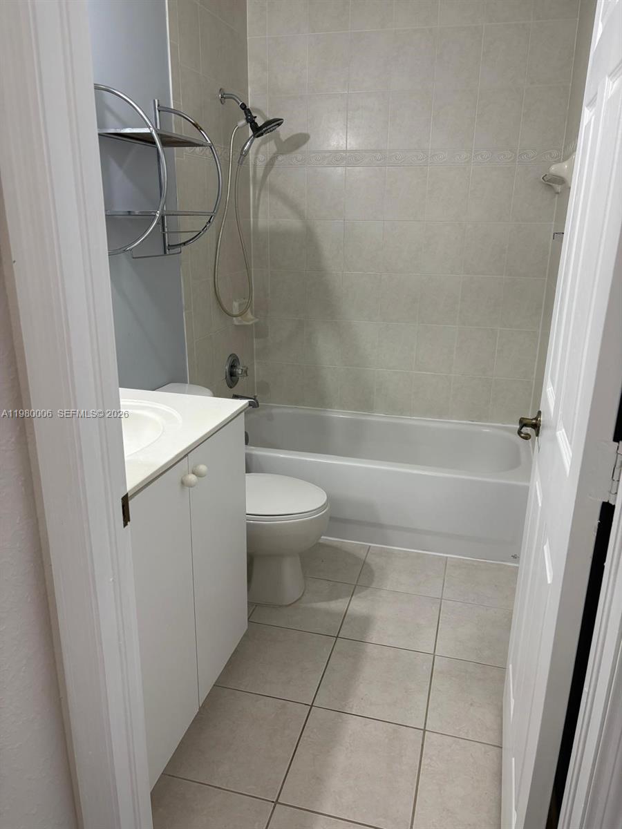 11500 NW 33rd St, Sunrise FL 33323