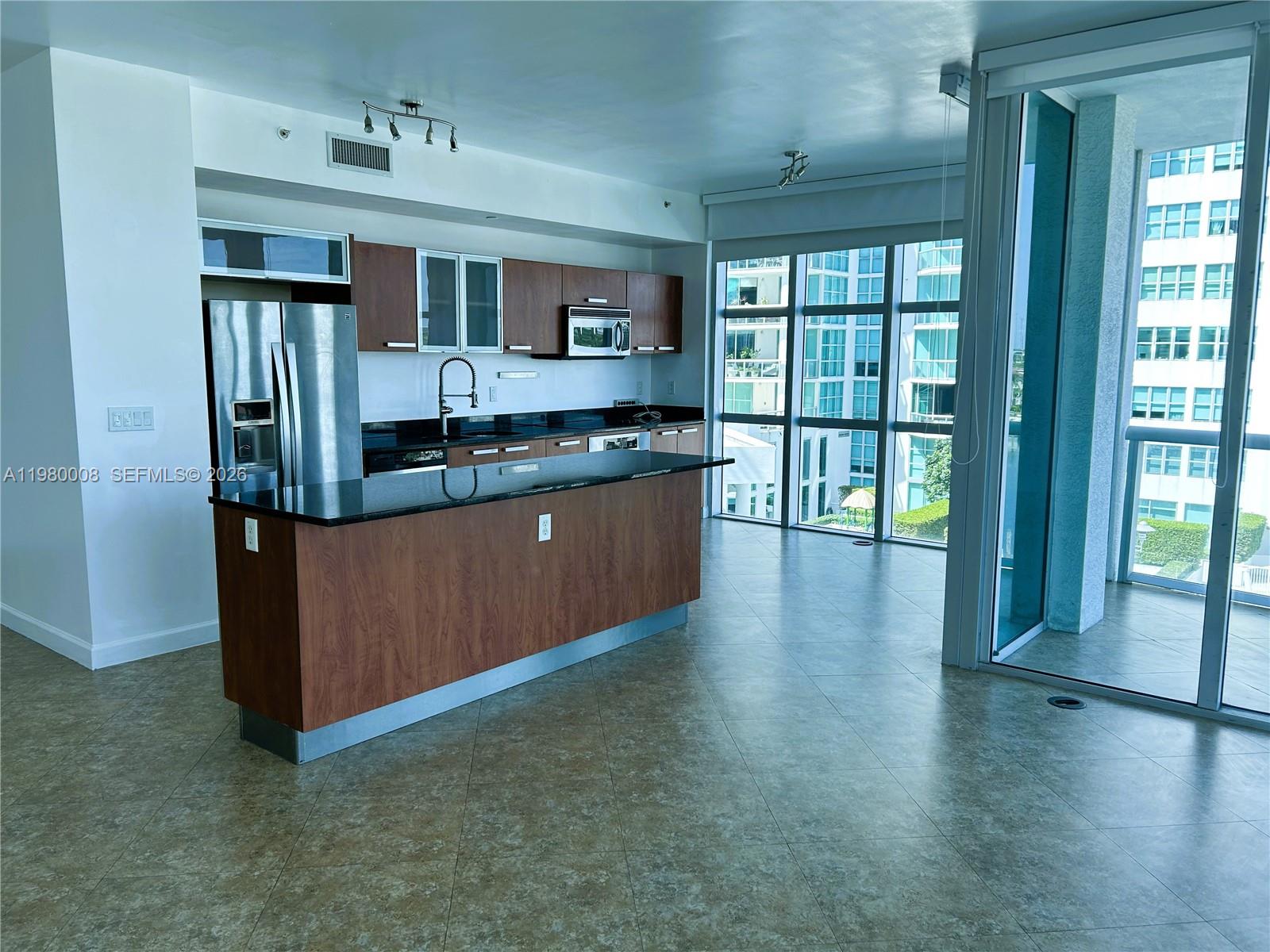 3131 NE 188 ST #2-601, Aventura FL 33180