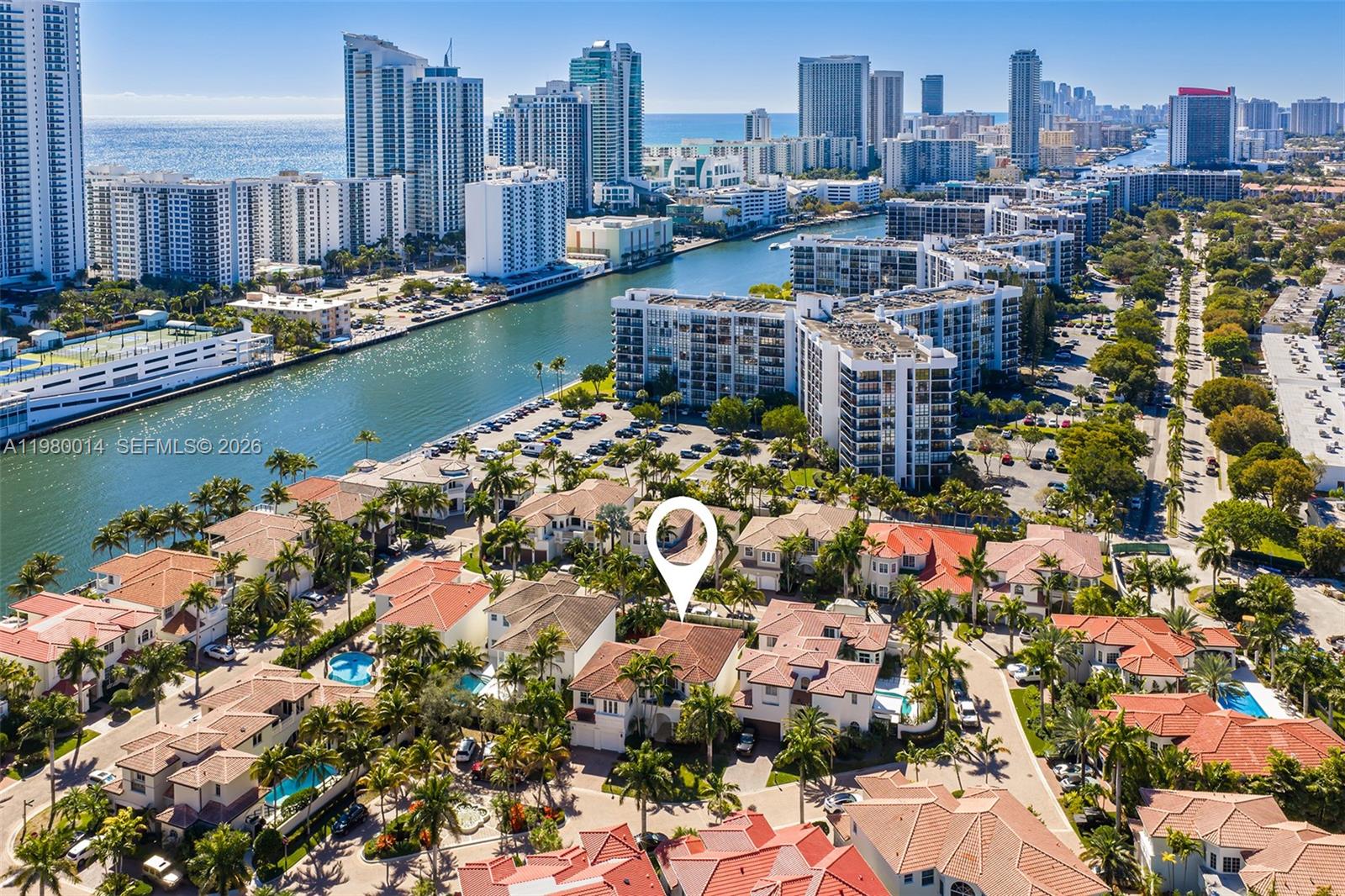 822 Meridian Ln, Hollywood FL 33019
