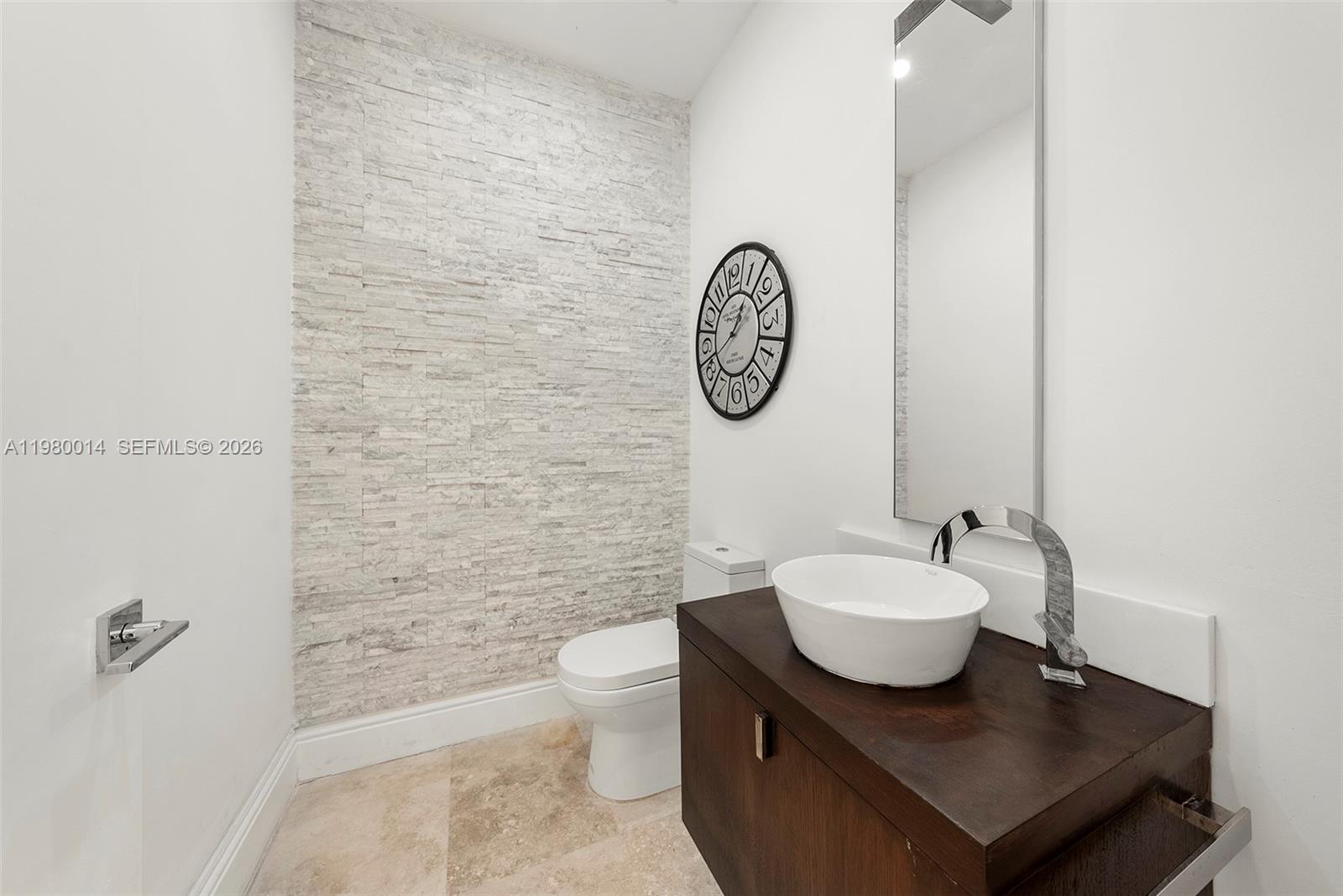 822 Meridian Ln, Hollywood FL 33019
