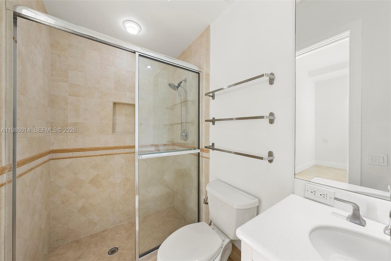 822 Meridian Ln, Hollywood FL 33019