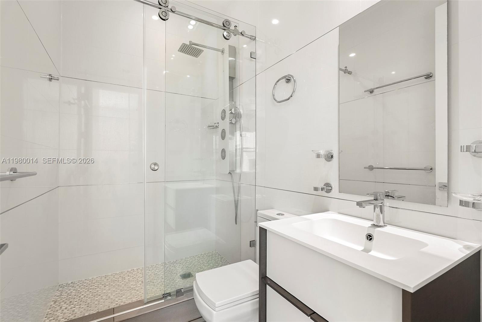 822 Meridian Ln, Hollywood FL 33019