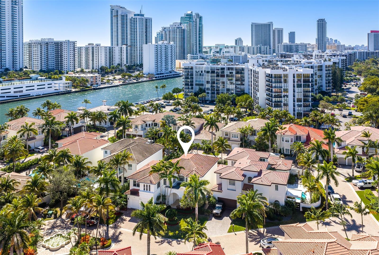 822 Meridian Ln, Hollywood FL 33019