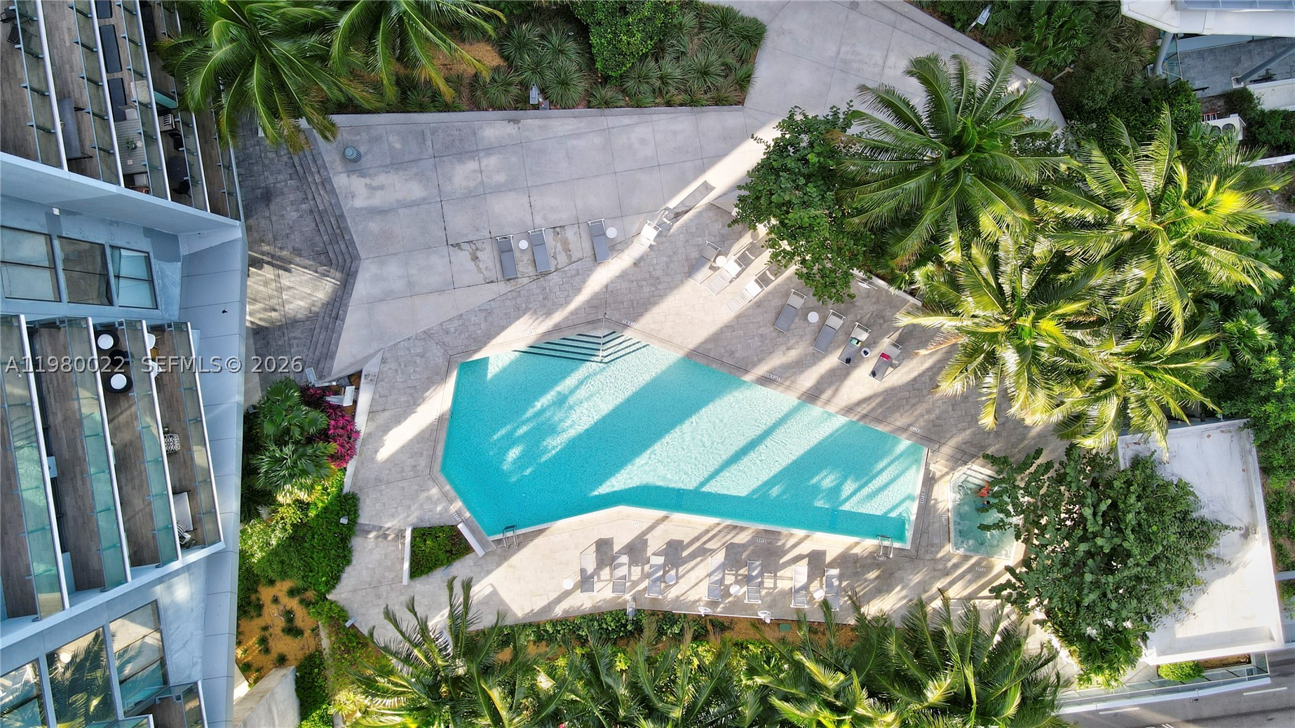 88 SW 7th St #2706, Miami FL 33130