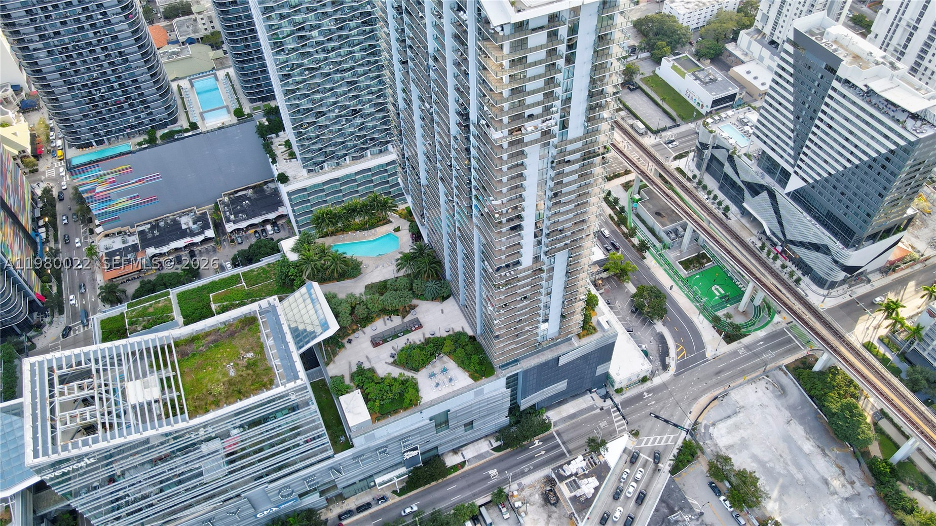 88 SW 7th St #2706, Miami FL 33130