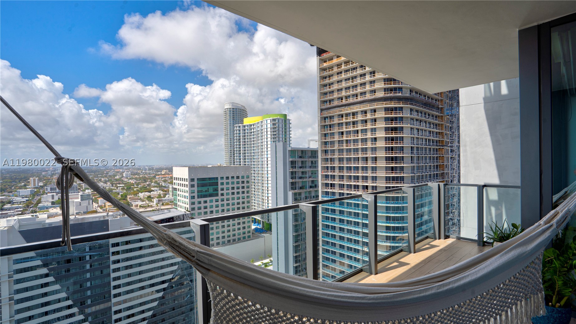 88 SW 7th St #2706, Miami FL 33130