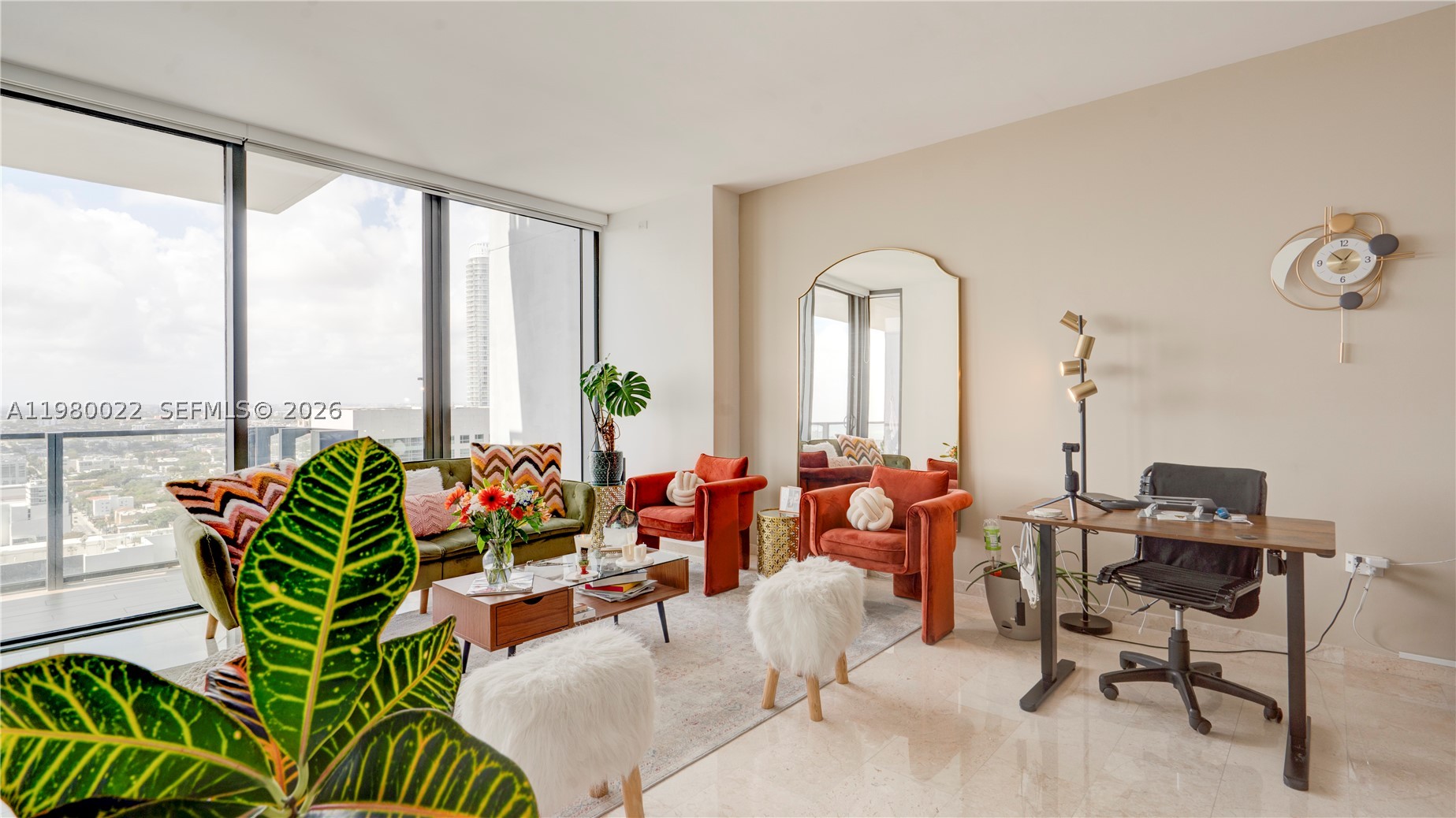 88 SW 7th St #2706, Miami FL 33130