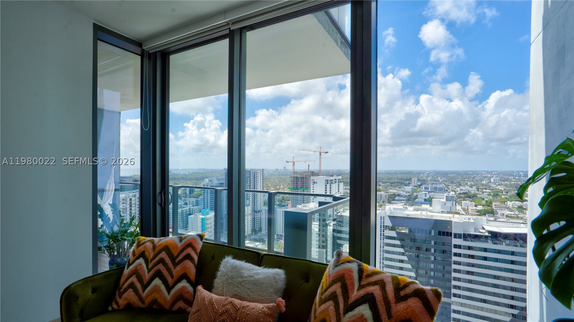 88 SW 7th St #2706, Miami FL 33130