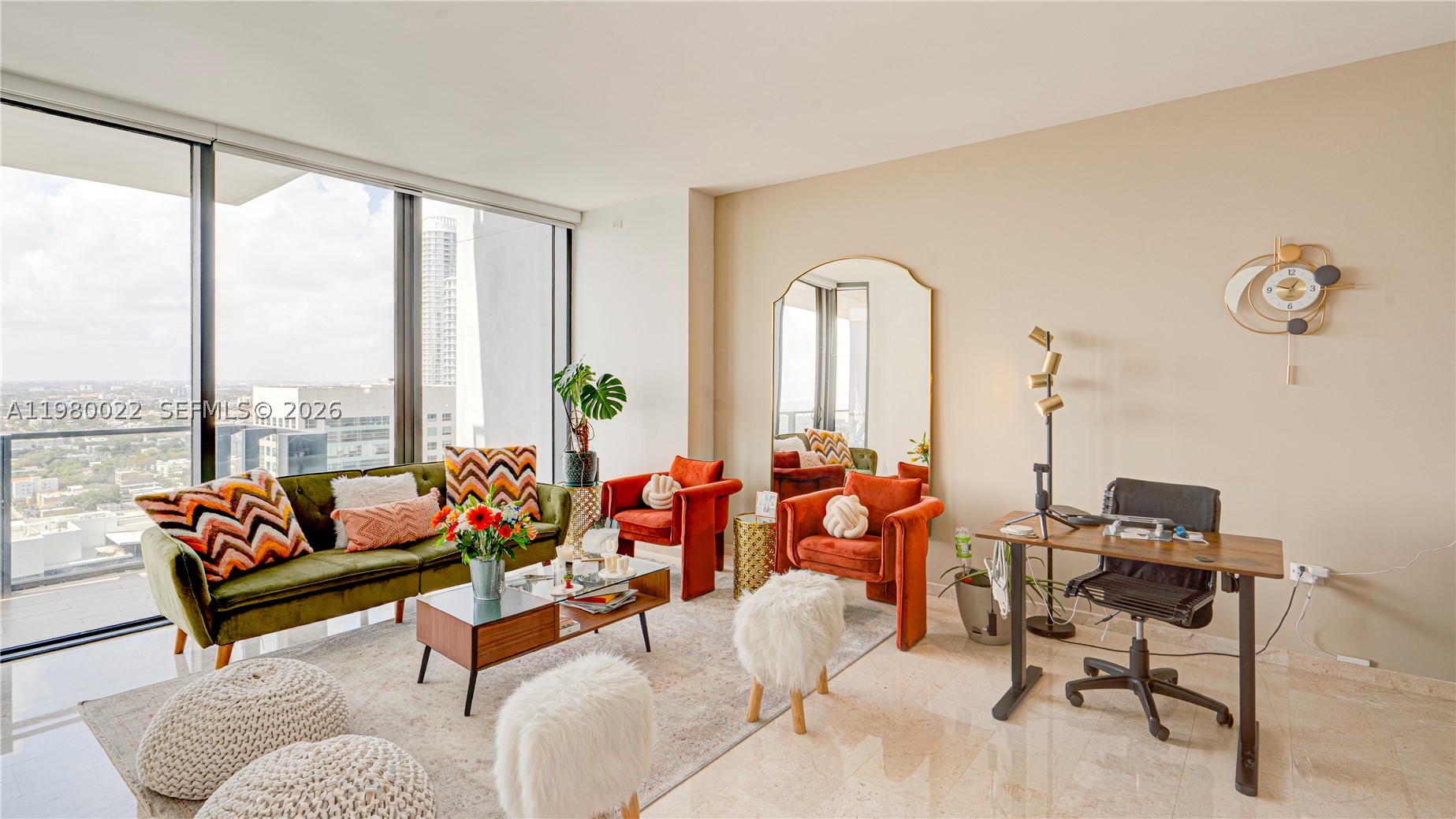 88 SW 7th St #2706, Miami FL 33130