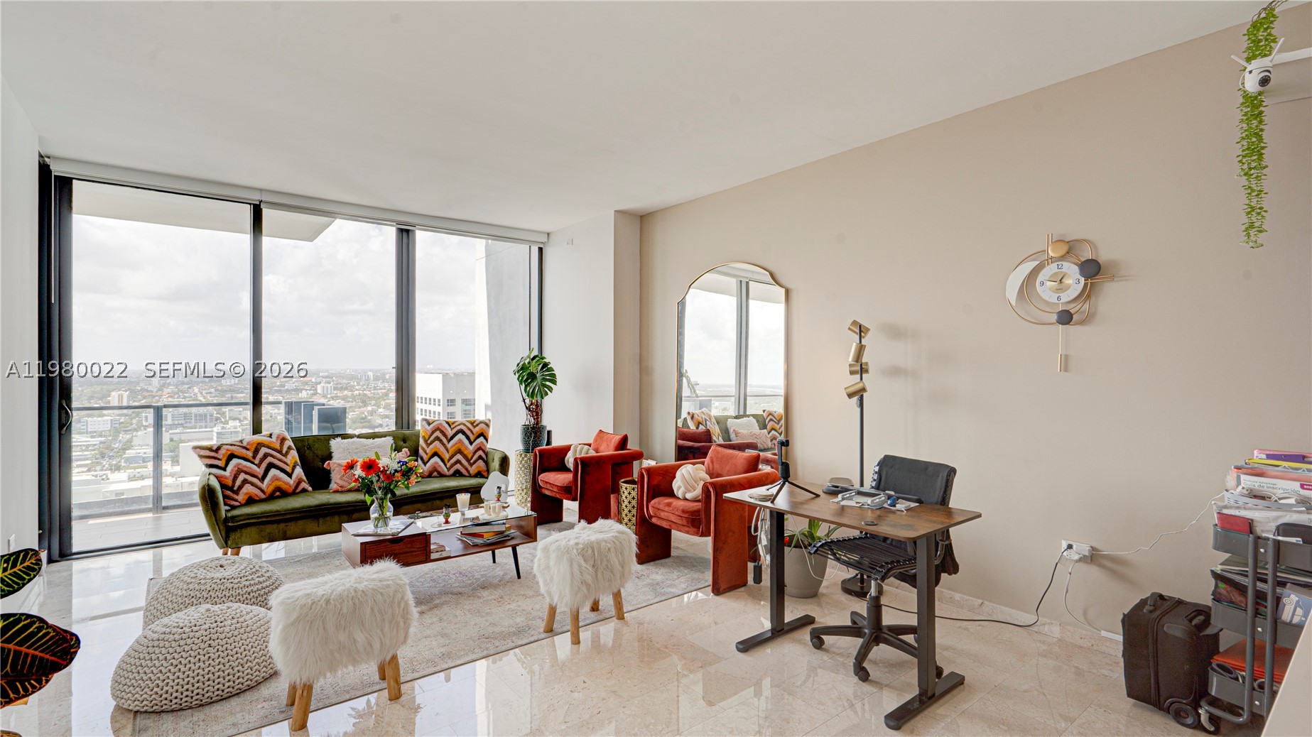 88 SW 7th St #2706, Miami FL 33130