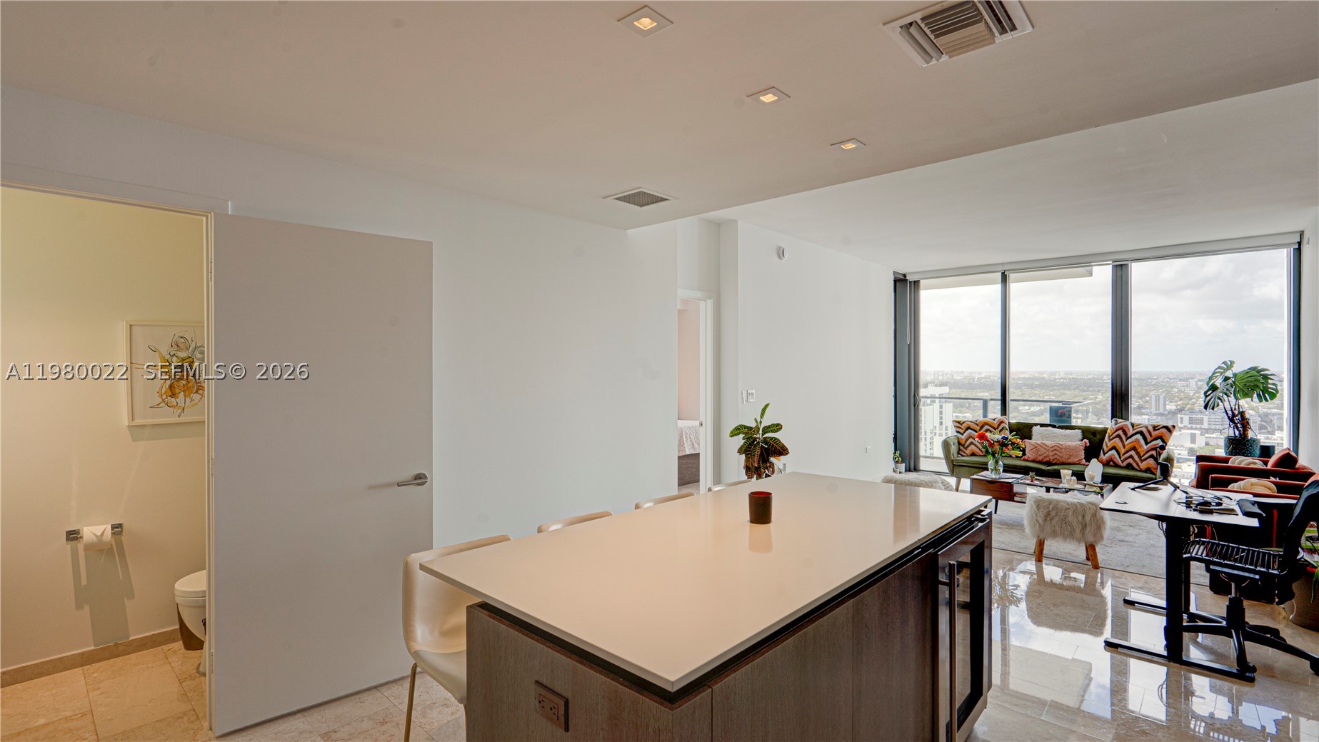 88 SW 7th St #2706, Miami FL 33130