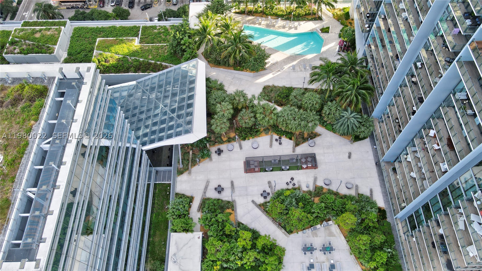 88 SW 7th St #2706, Miami FL 33130