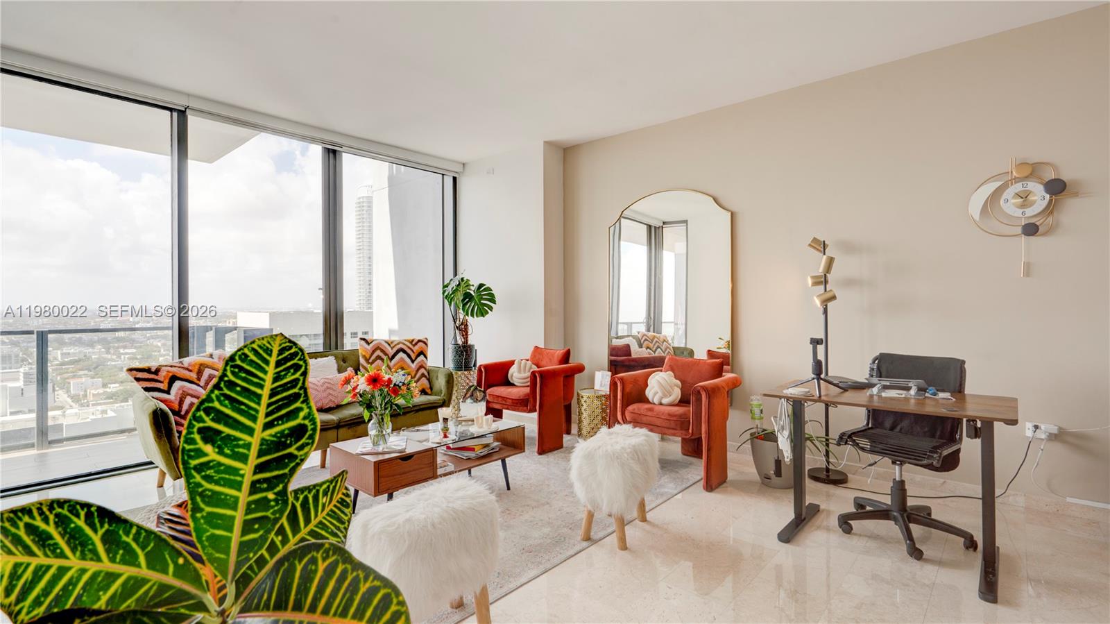 88 SW 7th St #2706, Miami FL 33130