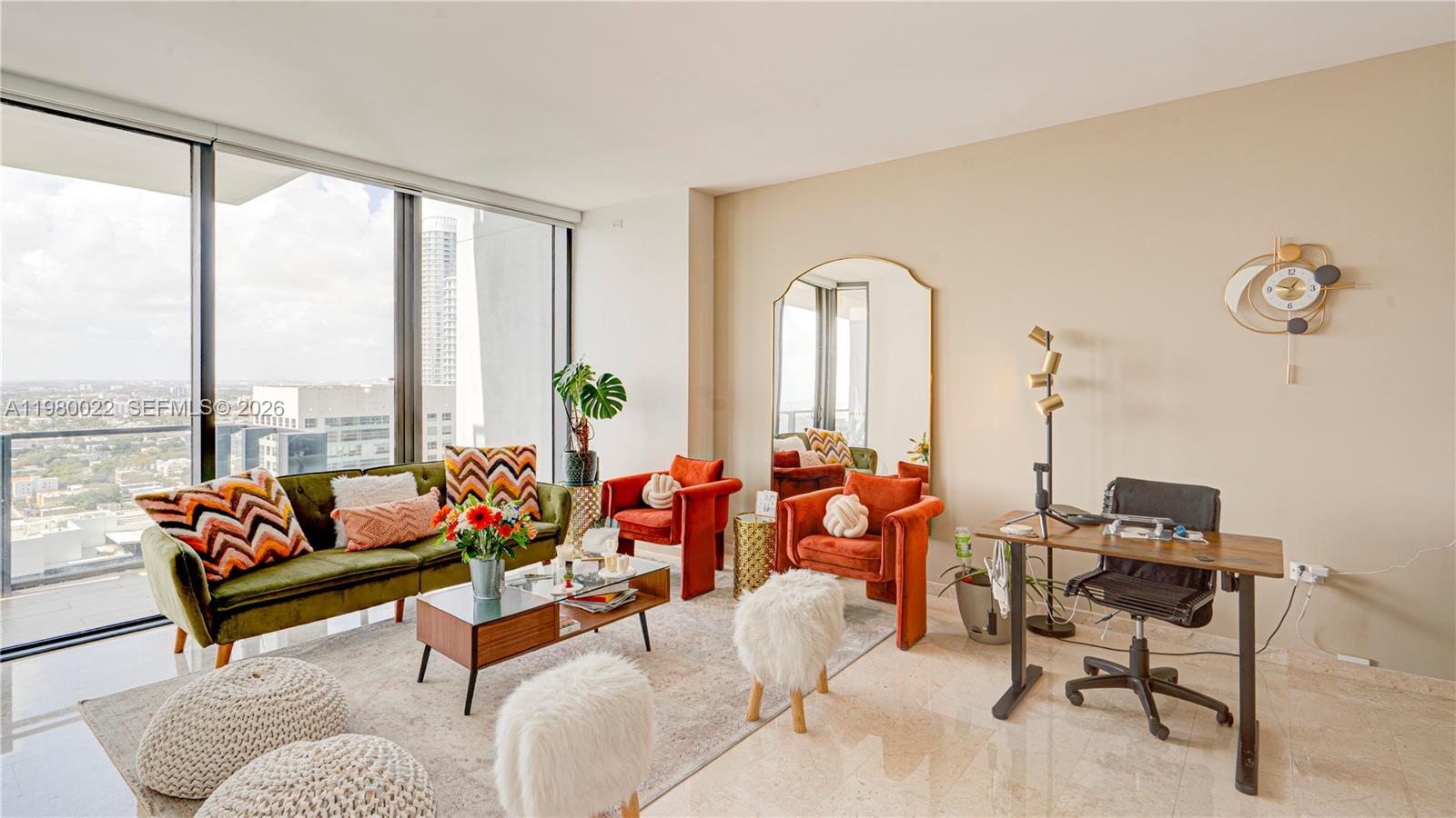 88 SW 7th St #2706, Miami FL 33130