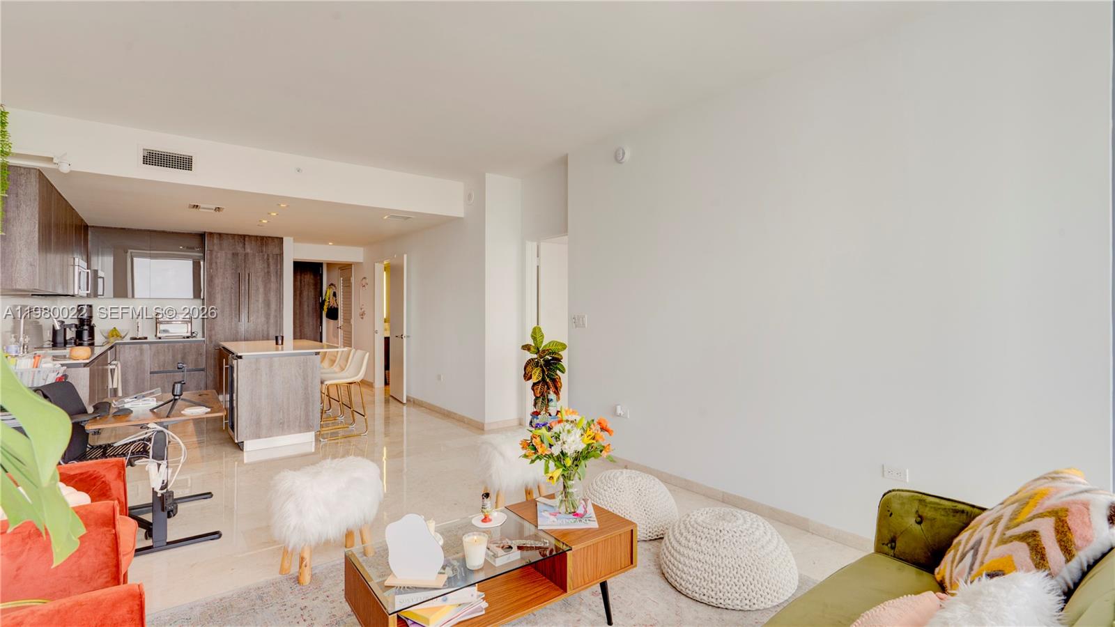 88 SW 7th St #2706, Miami FL 33130