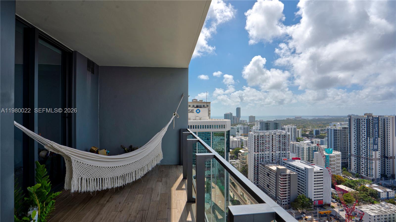 88 SW 7th St #2706, Miami FL 33130